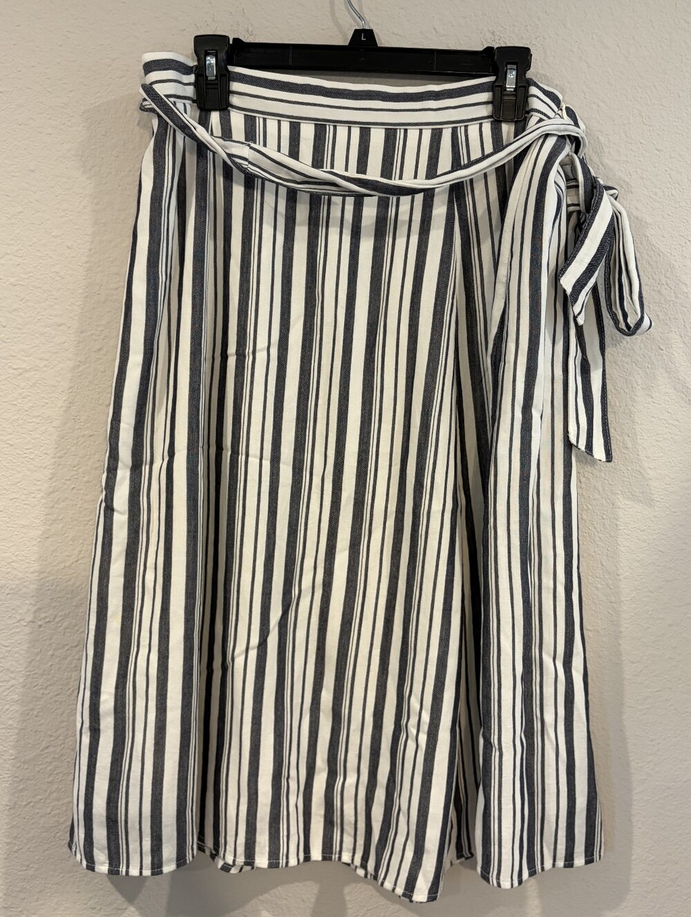 Ann Taylor Loft Womens Classic Grey White Striped Belted Midi Skirt Size 12